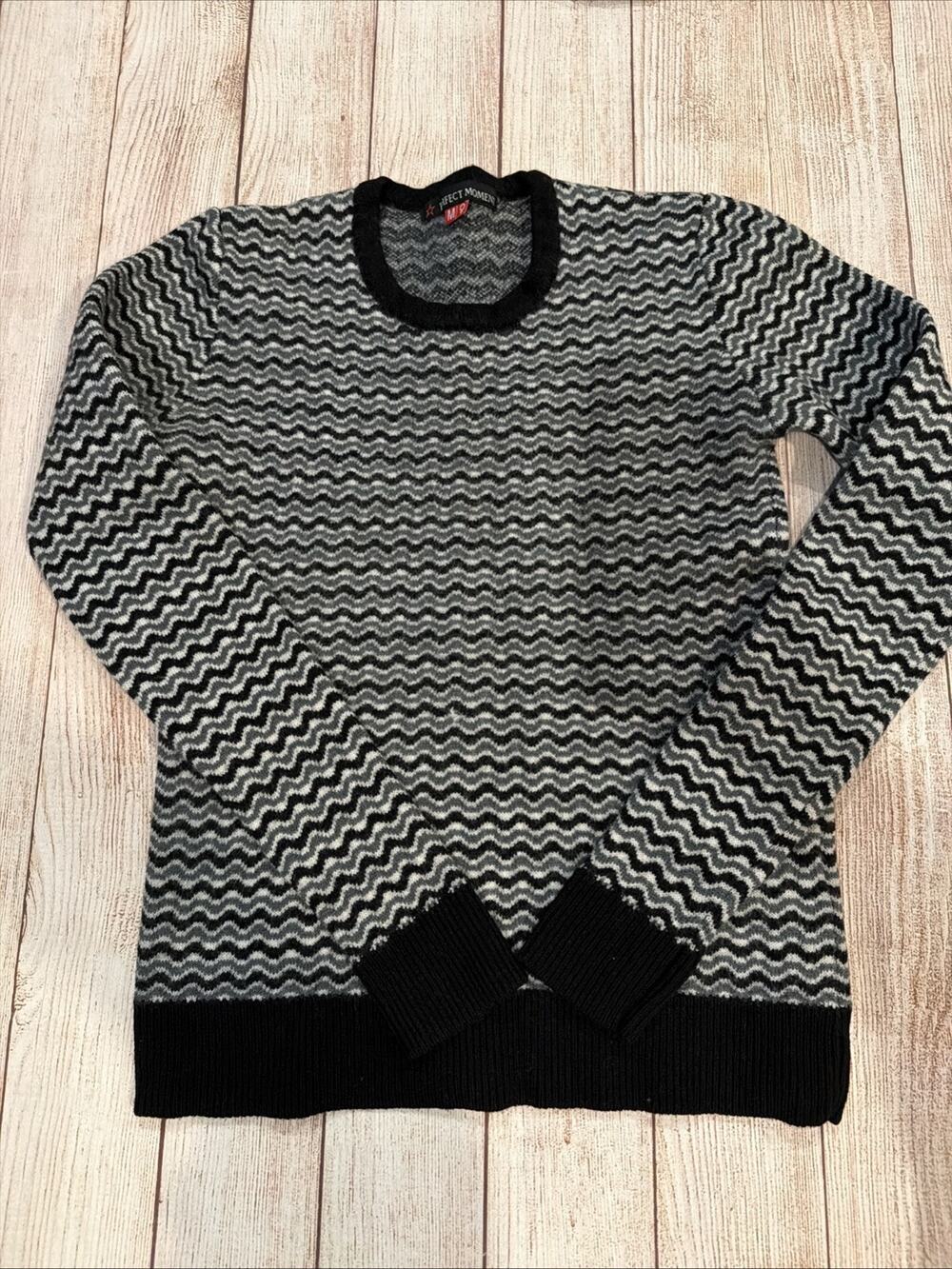 Perfect Moment SKI Sweater Women’s Medium 100% Merino Wool